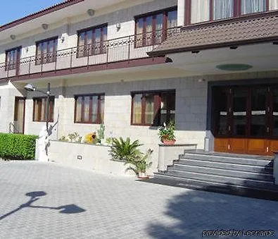 Ranch Palace Hotel Νάπολη 4*,