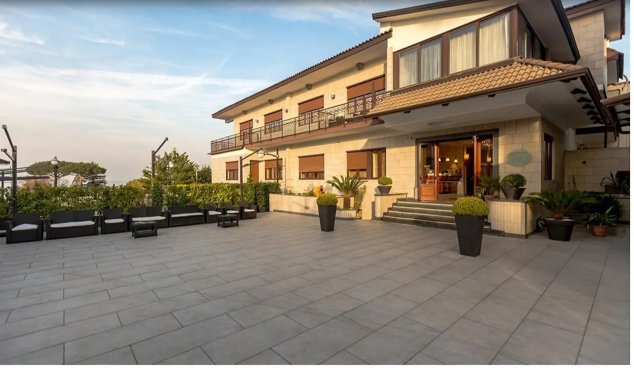 Ranch Palace Hotel Νάπολη